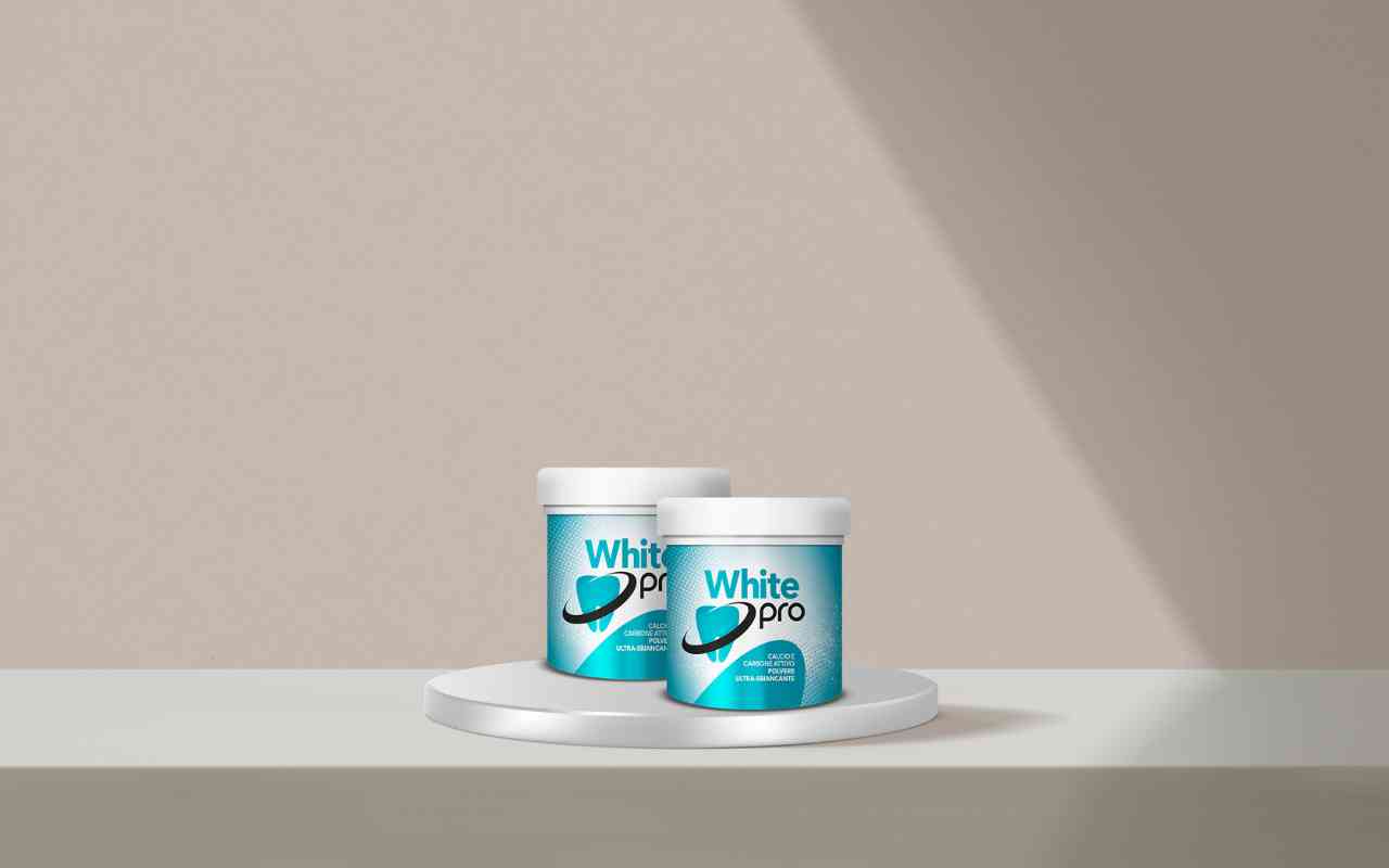 Scopri come avere denti bianchi a casa con White Pro: risultati visibili subito